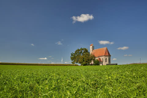 Gemeinde Tacherting Landkreis Traunstein Peterskirchen Kirche St. Alban (Dirschl Johann) Deutschland TS